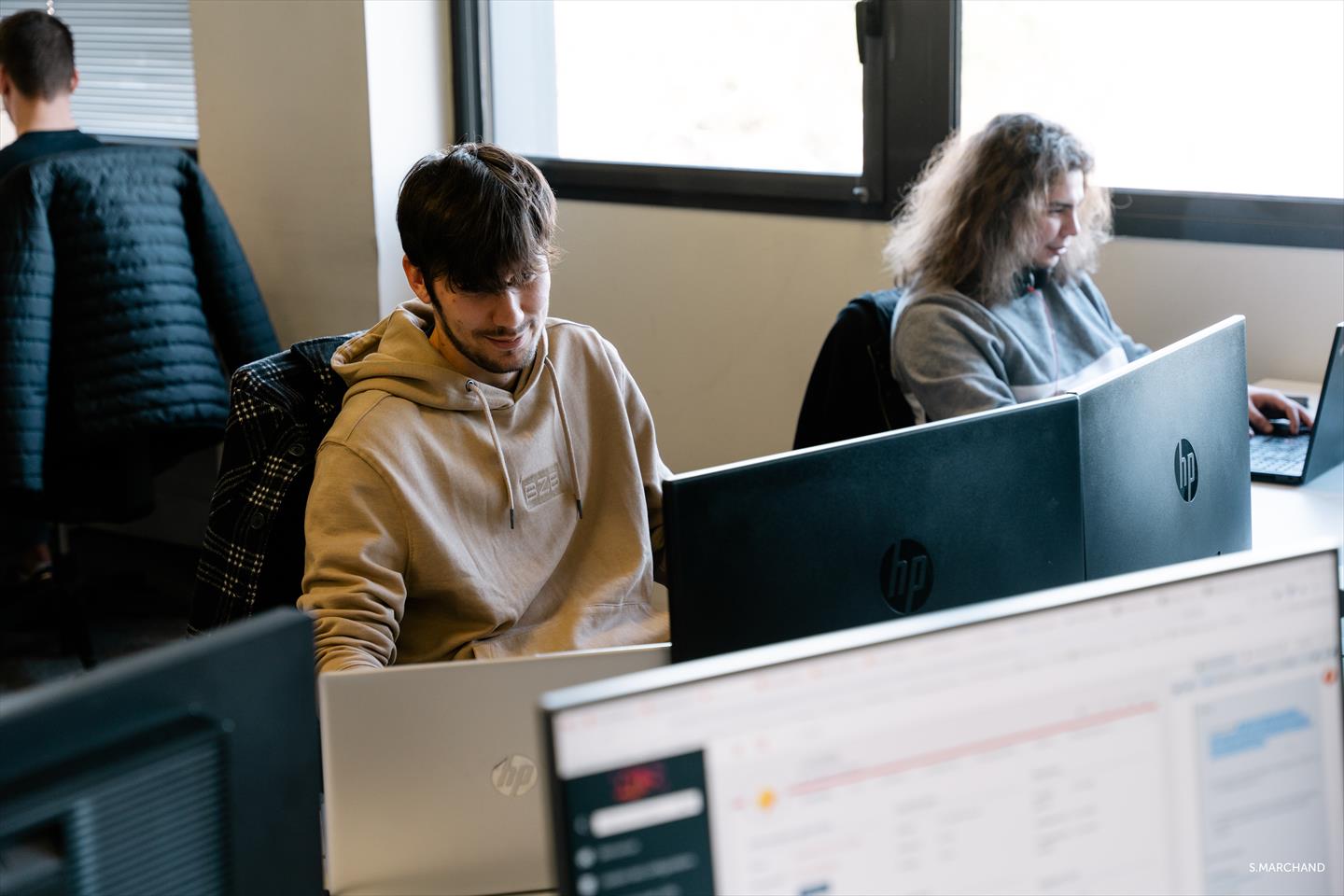 collaborateur_AIS_cybersécurité